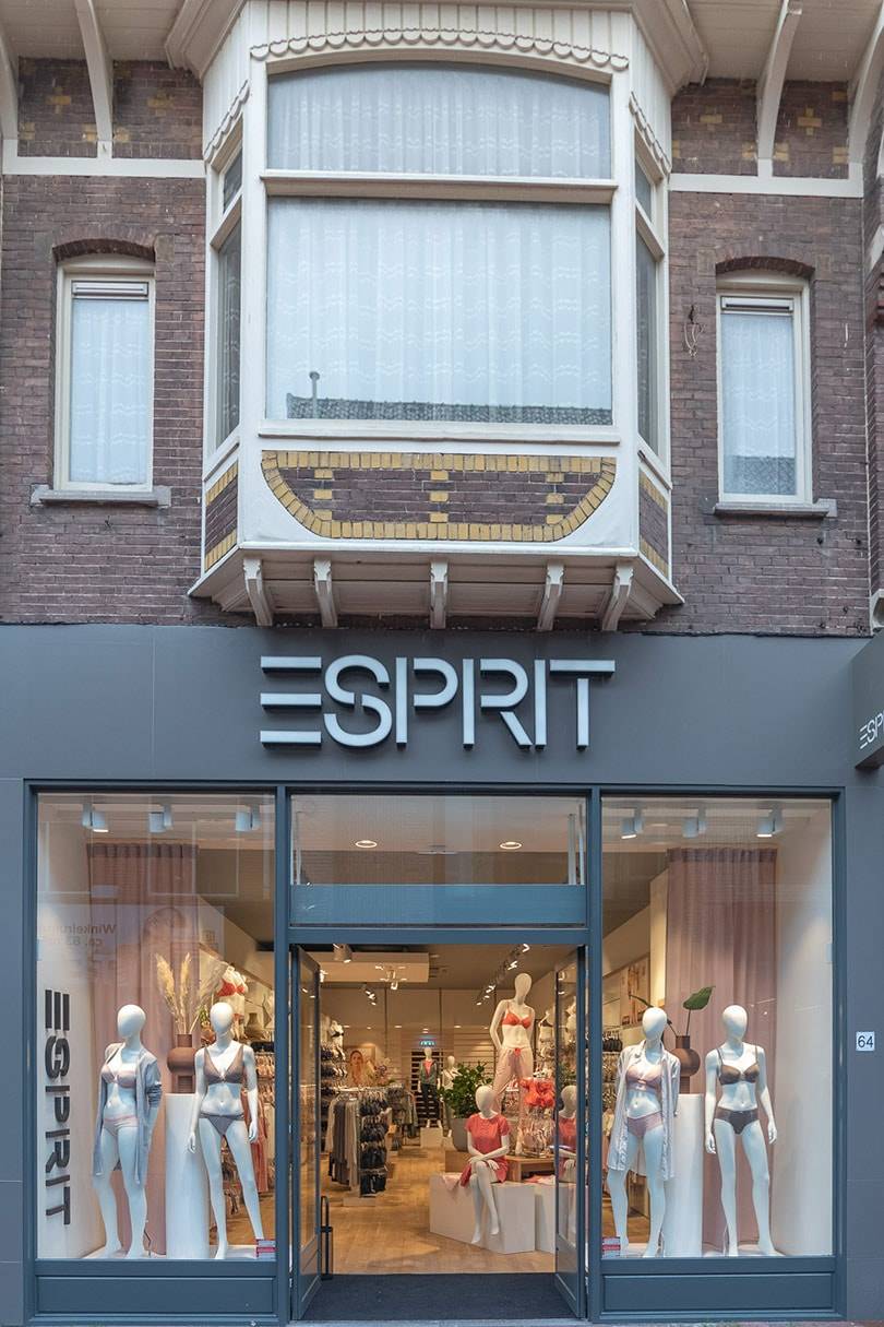 Binnenkijken bij de eerste Esprit bodywear winkel in Nederland