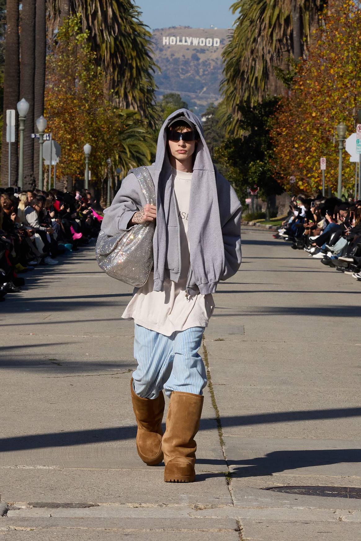 Balenciaga, desfile de presentación en Los Ángeles de la colección de Otoño para hombre y mujer FW24.