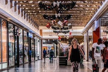 Americans will spend more money this holiday season