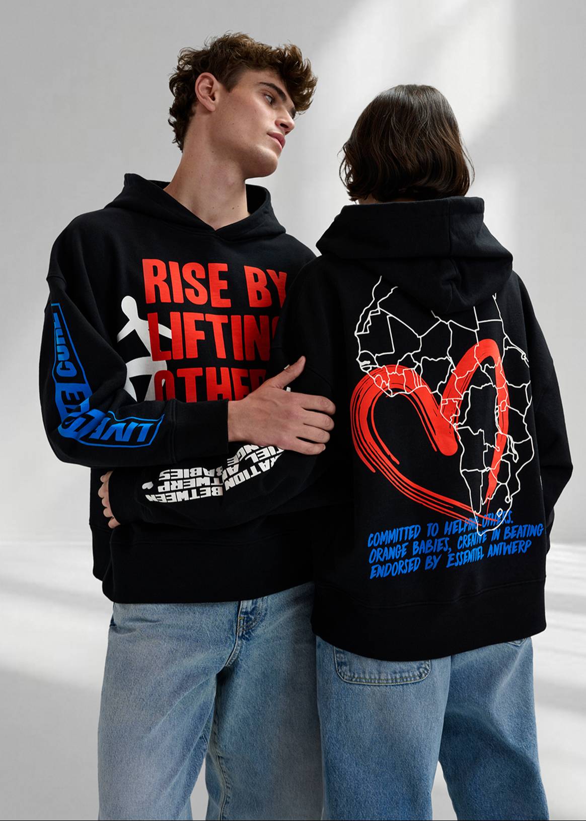 Essentiel Antwerp en Orange Babies lanceren exclusieve hoodie om moeders en kinderen met hiv te steunen.