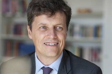 Burberry appoints Antoine Bernard de Saint-Affrique to board