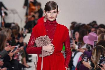 Valentino abandonne "exceptionnellement" Paris pour Milan