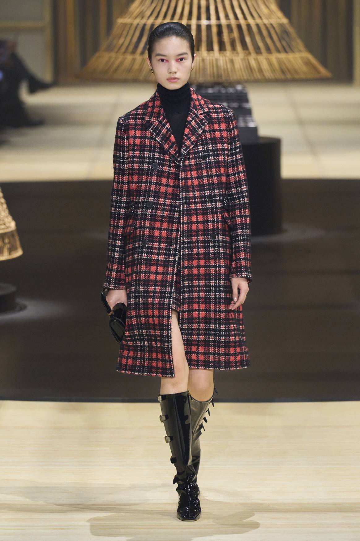 Dior FW24 runway show in Paris fashion week.