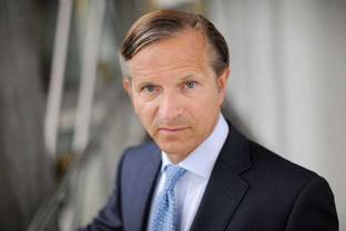 Marc Bolland announces departure from M&S amid disappointing Q3