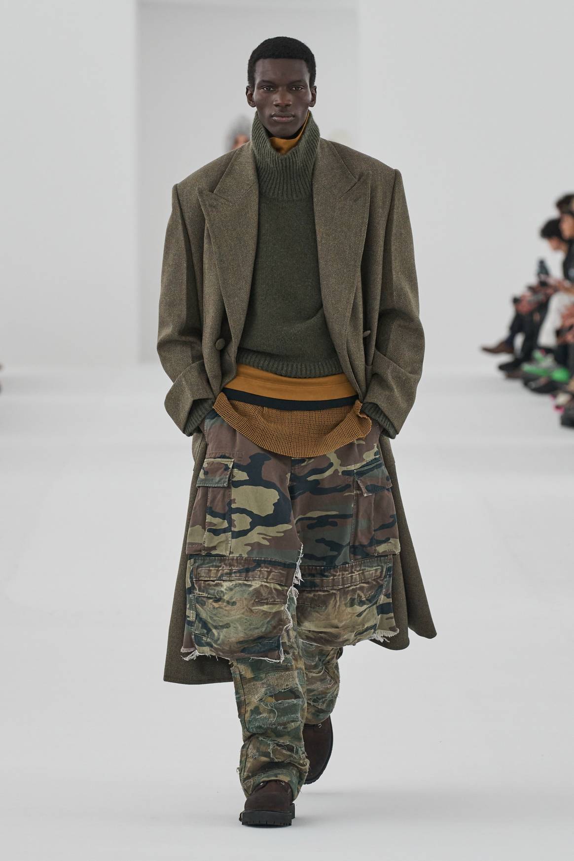 Givenchy FW23 camo pants