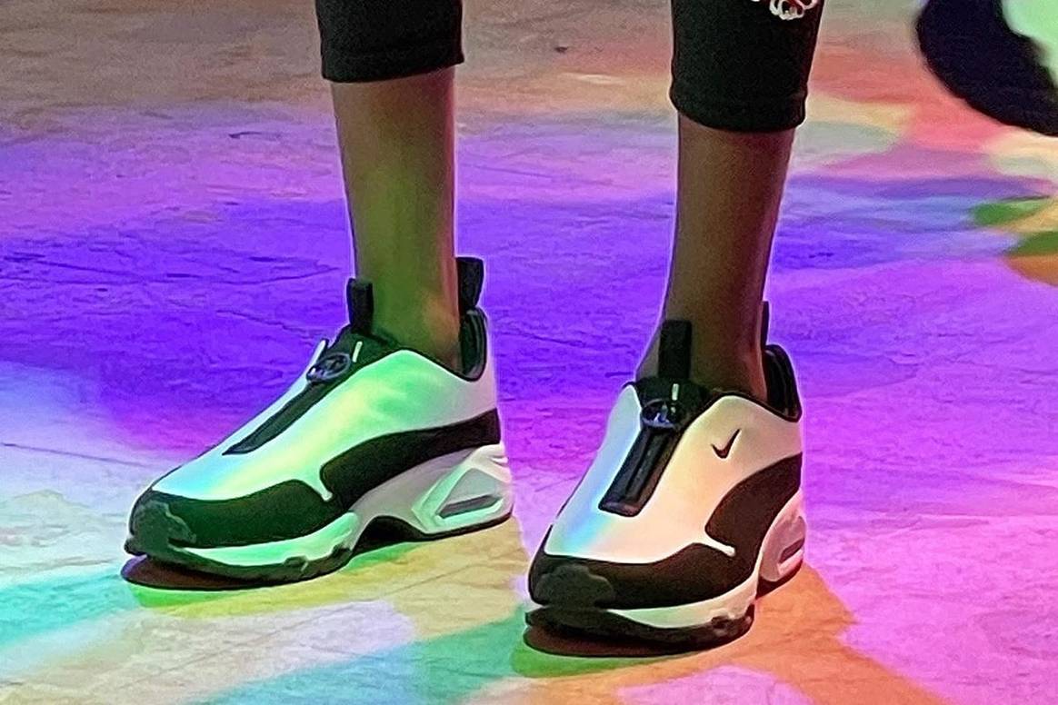 Comme des Garçons представил кроссовки в коллаборации с Nike