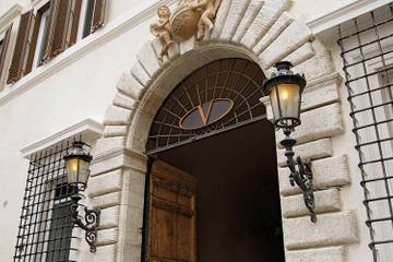 Polimoda e Valentino presentano il master in Bag design