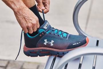 Under Armour: Kurssturz nach düsteren Aussichten