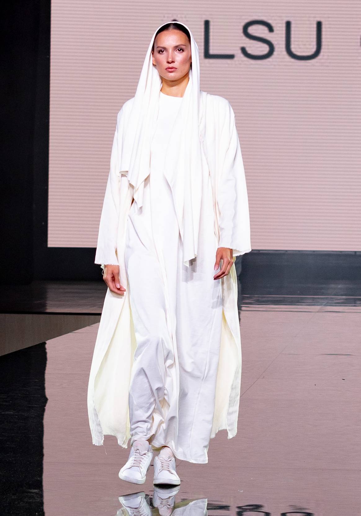Международные эксперты обсудили будущее Modest Fashion на Kazansummit