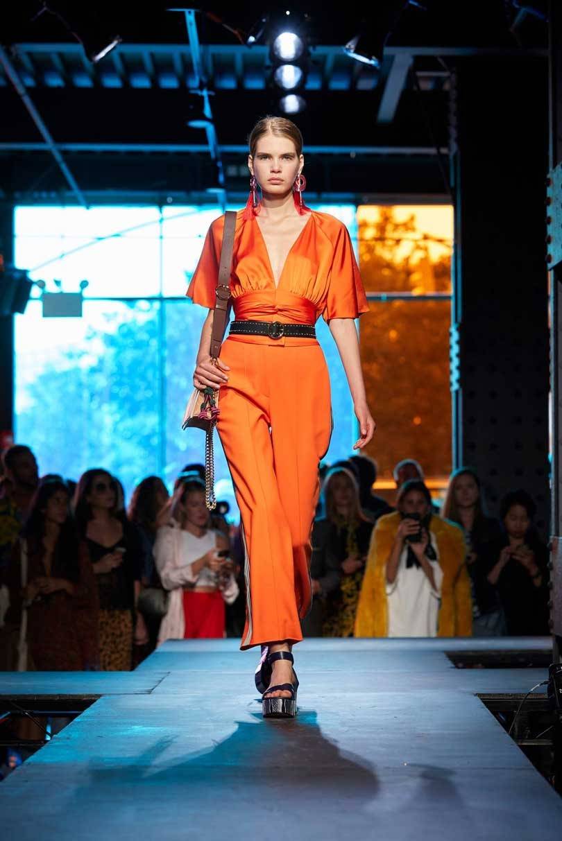 DVF to present collection via virtual reality