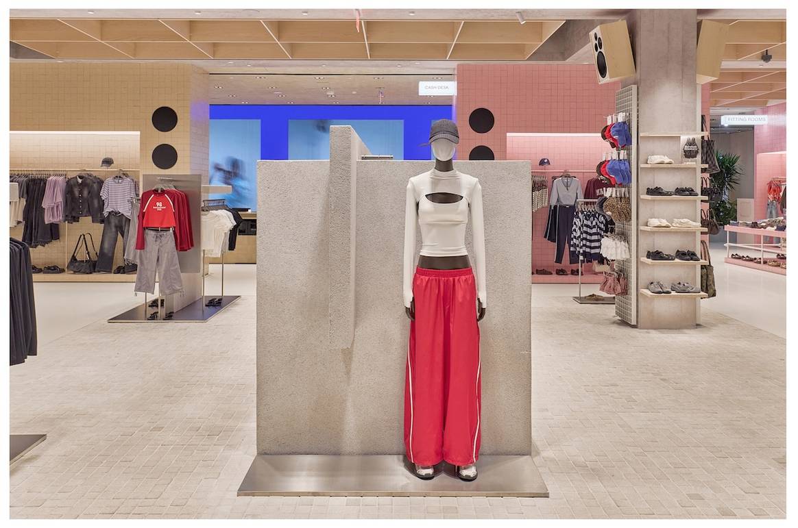Tienda de Bershka en el centro comercial Aventura Mall de Miami, Florida (Estados Unidos).