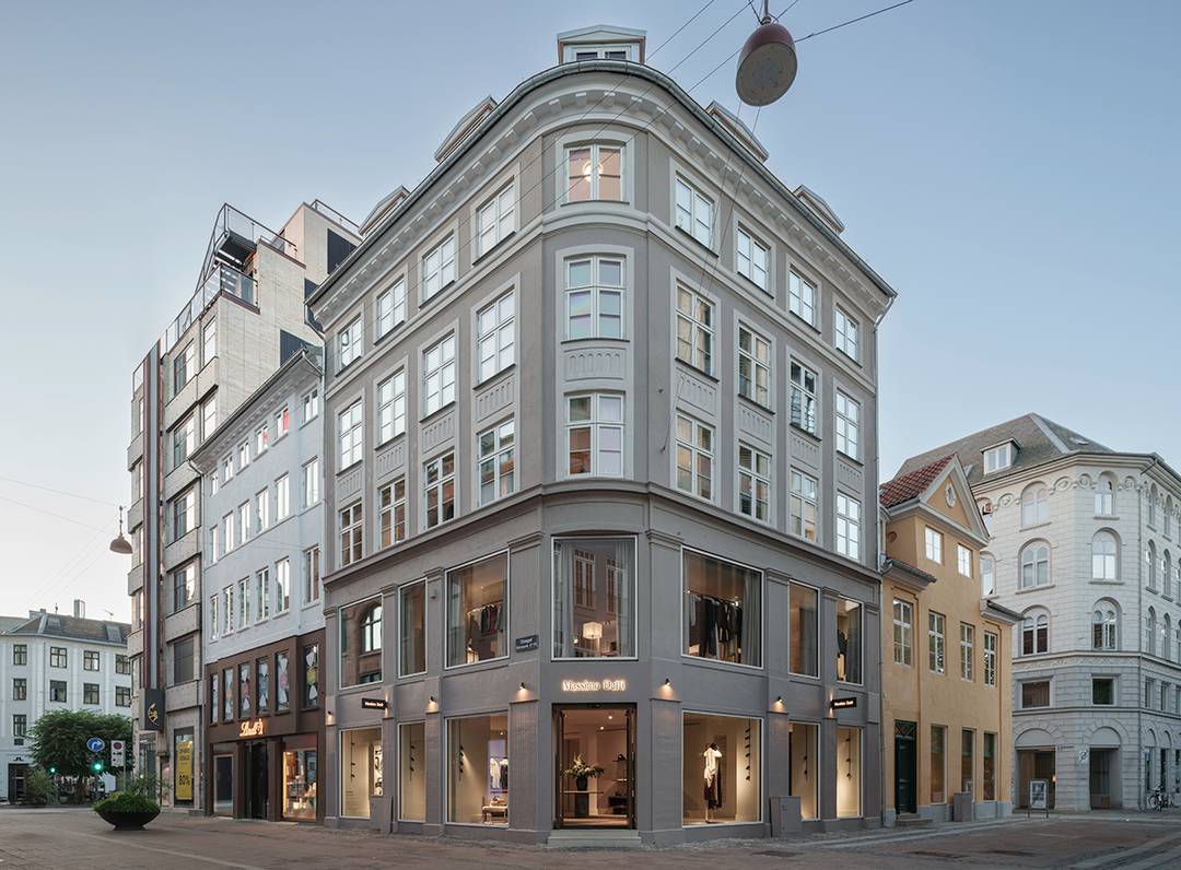 Negozio Massimo Dutti al numero 35 di via Østergade a Copenaghen (Danimarca).