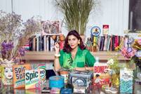 Les cristaux Swarovski sur des produits ménagers : l'exposition de la créatrice Shourouk Rhaiem 