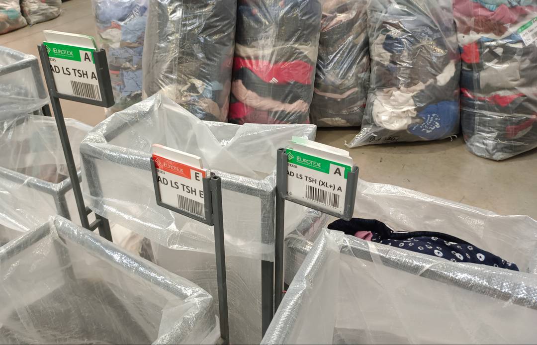 The clothes and textiles are sorted according to 450 in-house criteria.