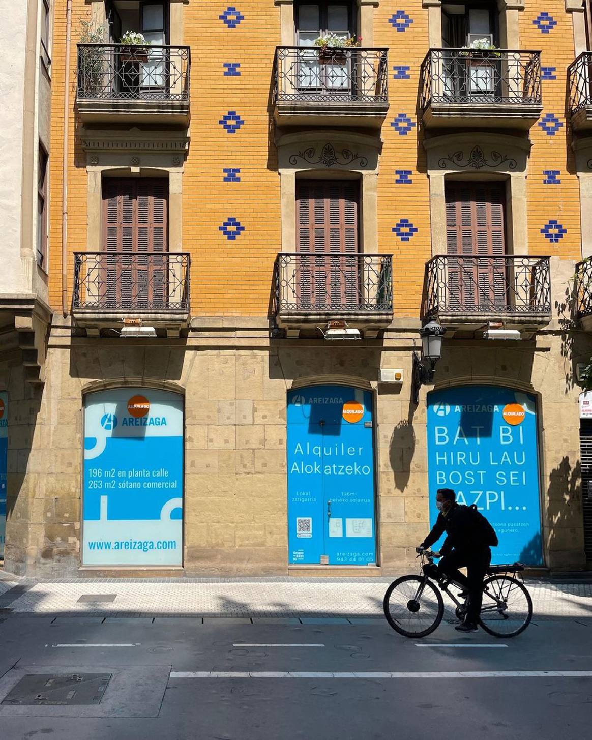 Photo Credits: Nuevo establecimiento de American Vintage en San Sebastián. Areizaga Inmobiliaria.