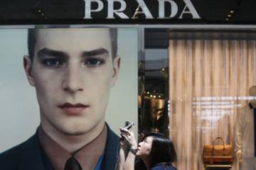 Prada débarque en Indonésie avec deux magasins