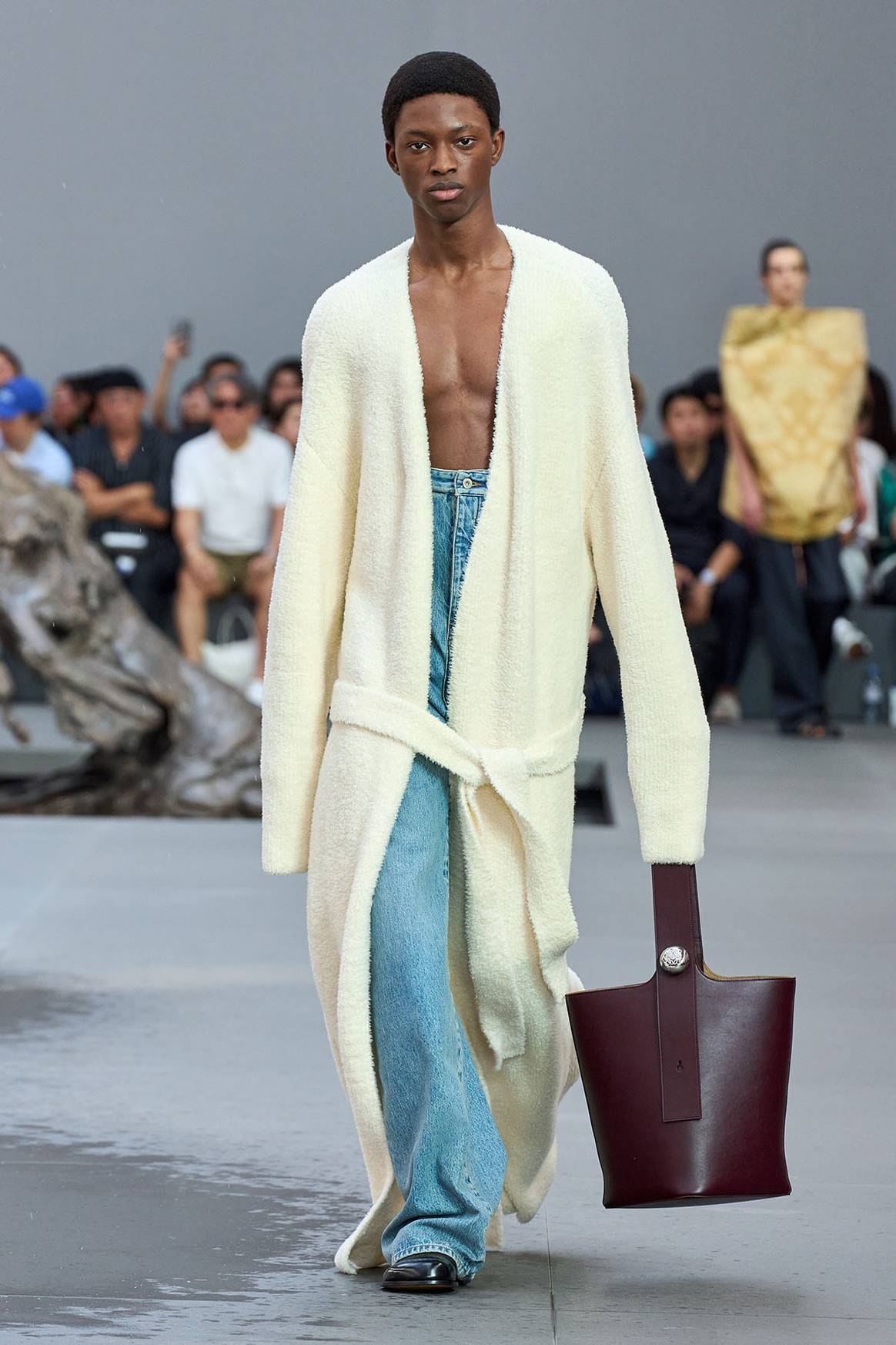 Créditos: Loewe, desfile de presentación de la colección masculina para la temporada de Verano SS24. Fotografía de cortesía.