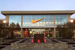 Nike reshuffles top management teams