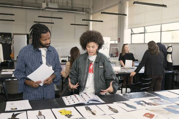 Modellista, product developer e social media manager tra i profili più richiesti dalle griffe