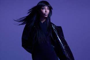 Boss lanceert capsule collectie samen met topmodel Naomi Campbell ‘voor de elegante reiziger’