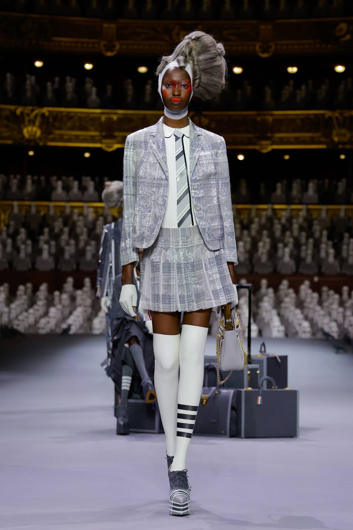 Créditos: Thom Browne, primera colección de Alta Costura, para la temporada Otoño/Invierno FW23. Fotografía de cortesía.