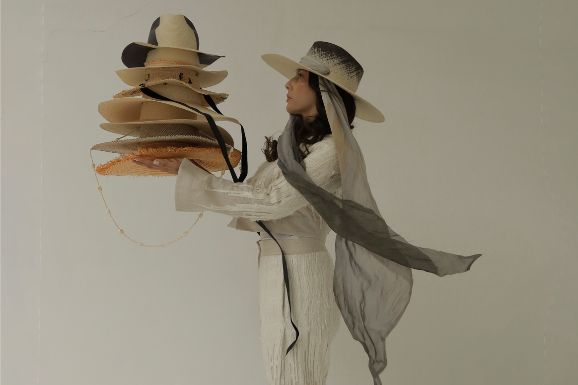 Juliana Granados, diseñadora y propietaria de Woma Hatmakers.