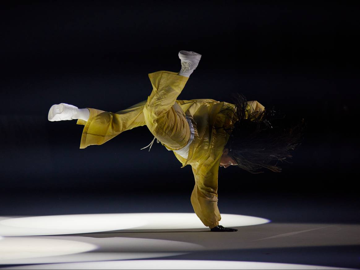 'Goddess Awakened' dance performance by Parris Goebel.