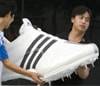 Adidas ferme sa seule usine en Chine