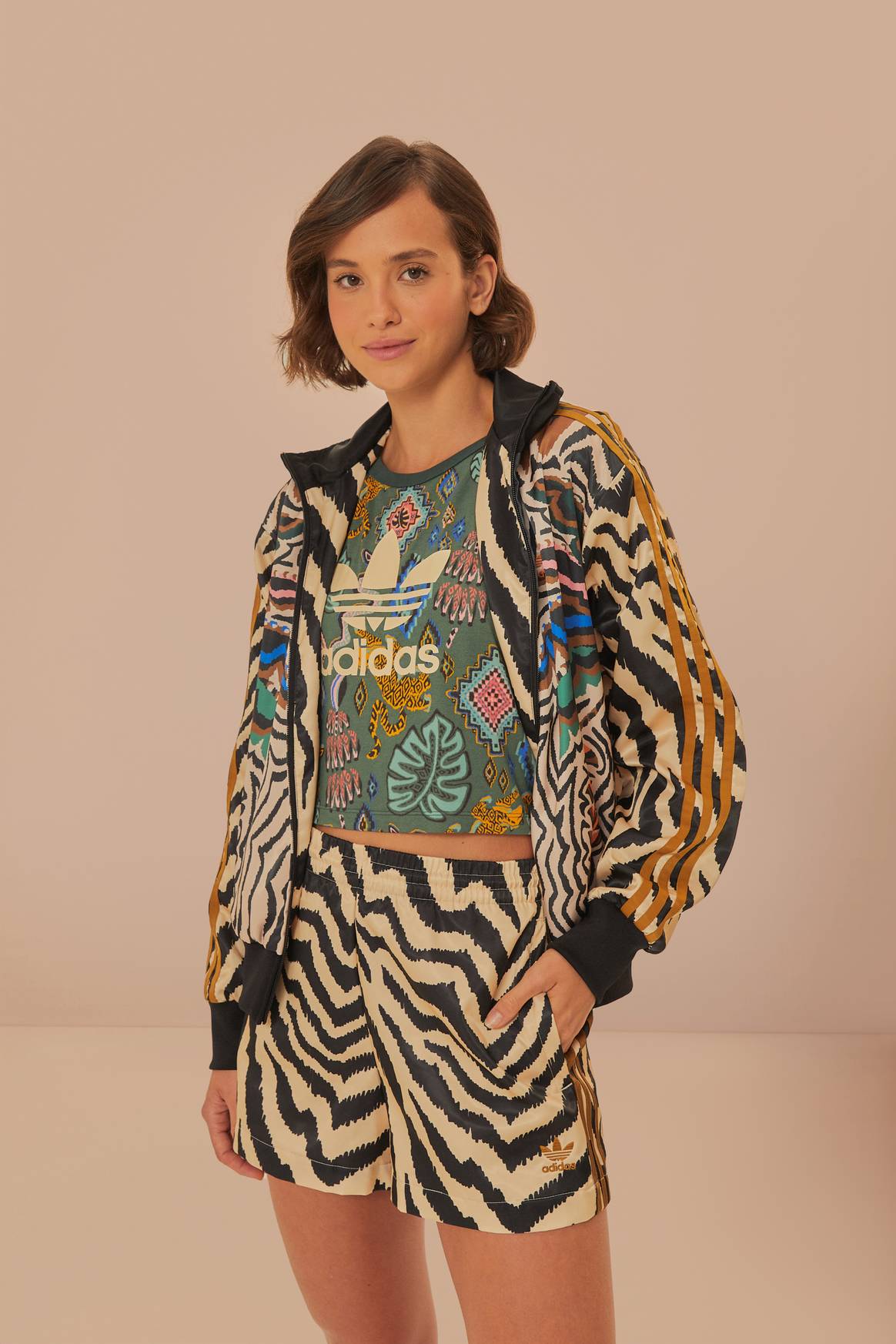 Farm Rio X Adidas : dix ans d'une collaboration sport wear tropicale en ...