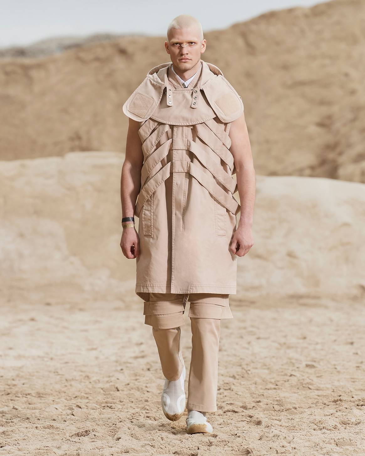 Burberry SS22: Tisci ‘challenges conventional codes’ in otherworldly menswear show