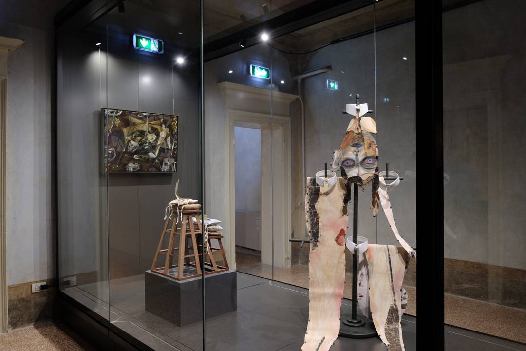 Il titolo si ispira alla figura leggendaria di Fata Morgana, sorella di Re Artù