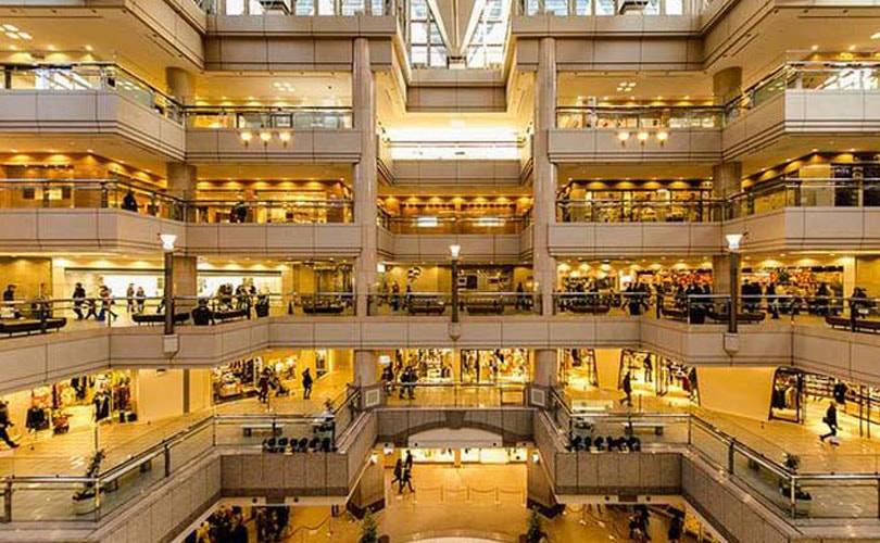 Acheter ou pas : l’attrait des vêtements bon marché