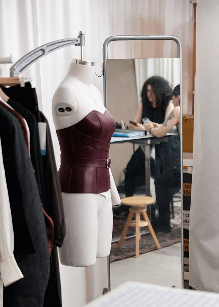 Zana Bayne collabore avec & Other stories