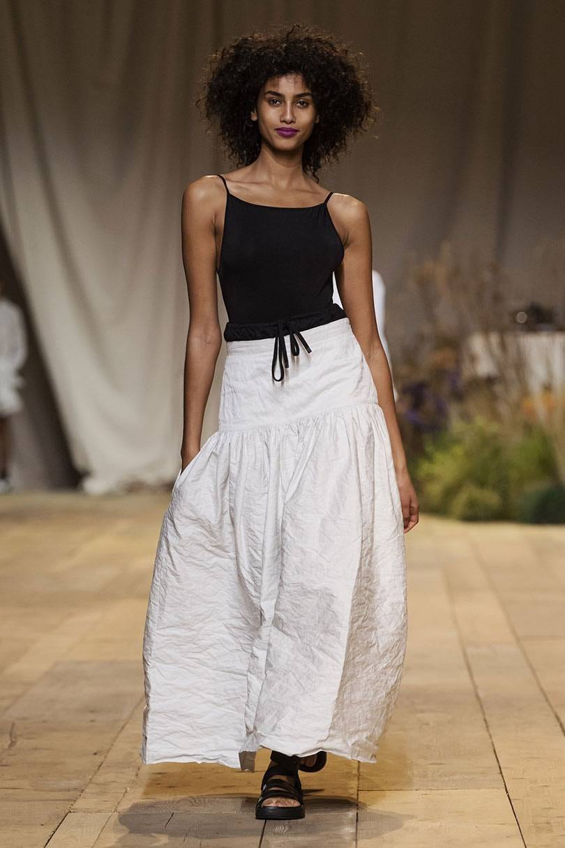 Grijpgrage handen bij ‘See Now Buy Now’ H&M Studio SS17