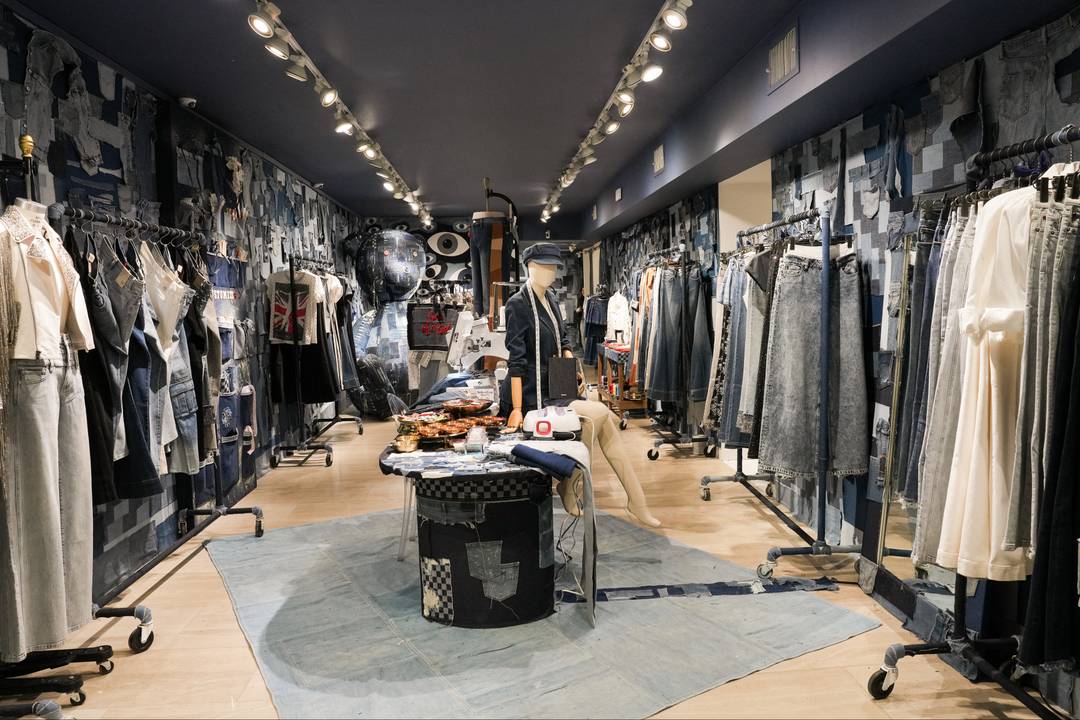 Alice + Olivia debut denim pop-up in NYC