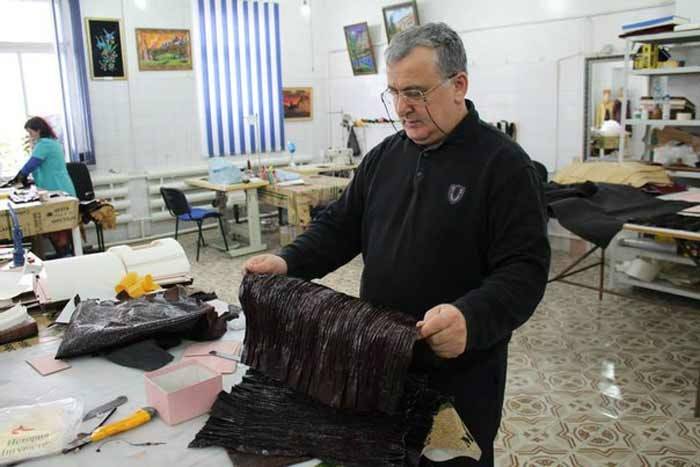 Ингушский производитель изделий из рыбьей кожи выходит на европейский рынок