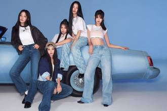 Calvin Klein's Denim Lentecollectie met K-Pop iconen Minji, Hanni, Danielle, Haerin en Hyein