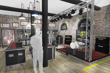 Dr. Martens konsolidiert Londoner Standorte