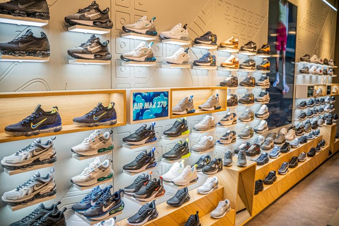 Redding gevoeligheid Klagen In beeld: JD Sports opent tweede flagship store in Amsterdam