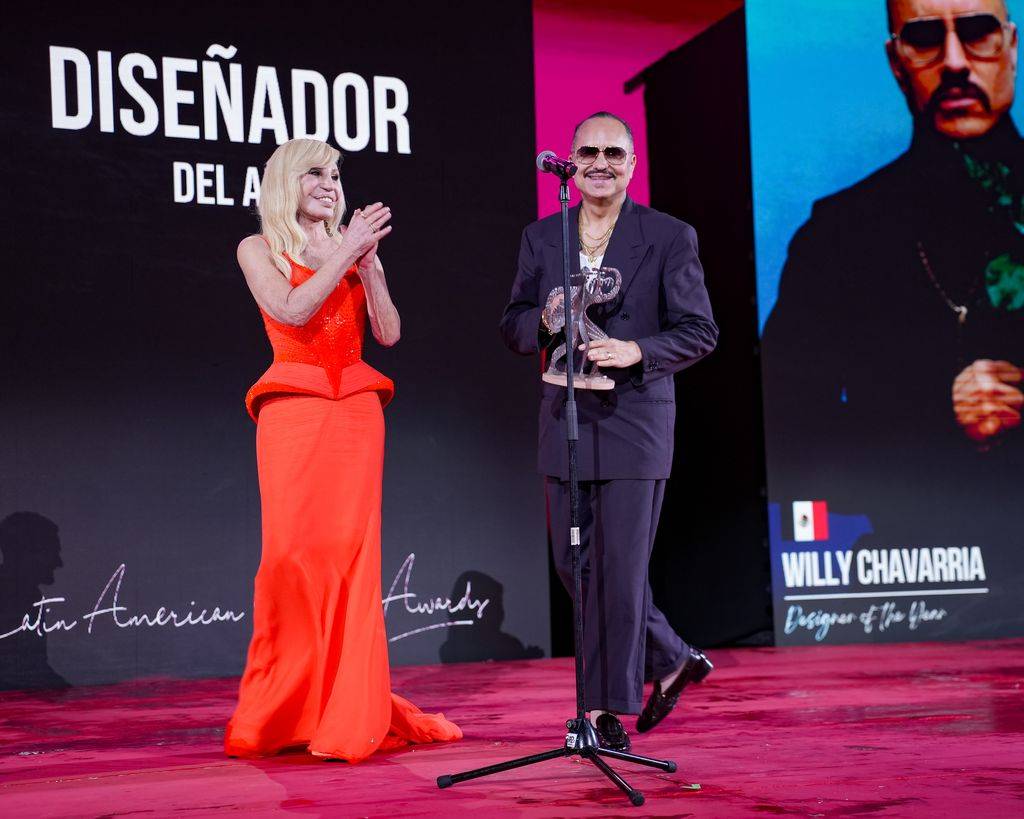 Willy Chavarría, premio al Diseñador del año en los Latin American Fashion Awards.