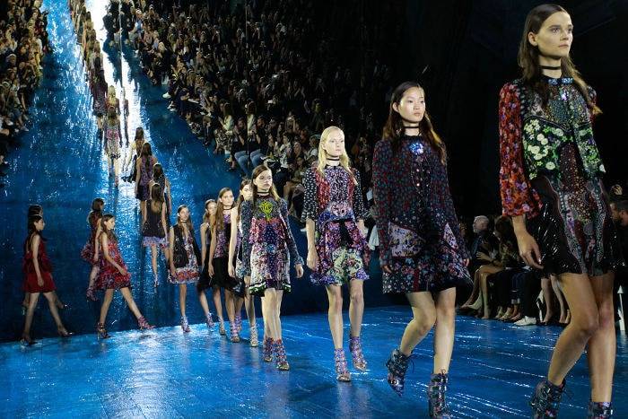 In Beeld: De beste Fashion Week decors