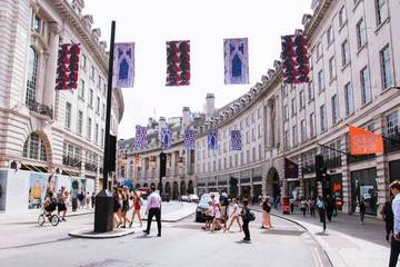 Retail sales fell slightly in February, but fashion and clothing sales up