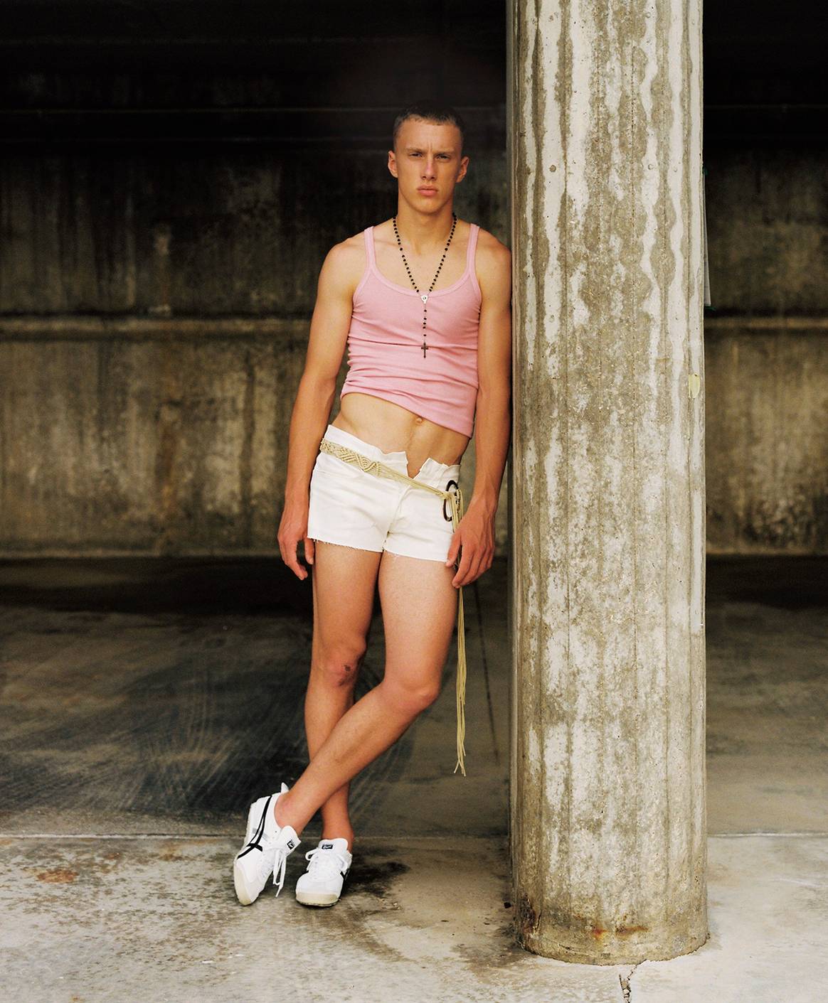Photo Credits: Alled-Martínez, colección “Reclaiming The Fields” para la temporada Primavera/Verano SS23.