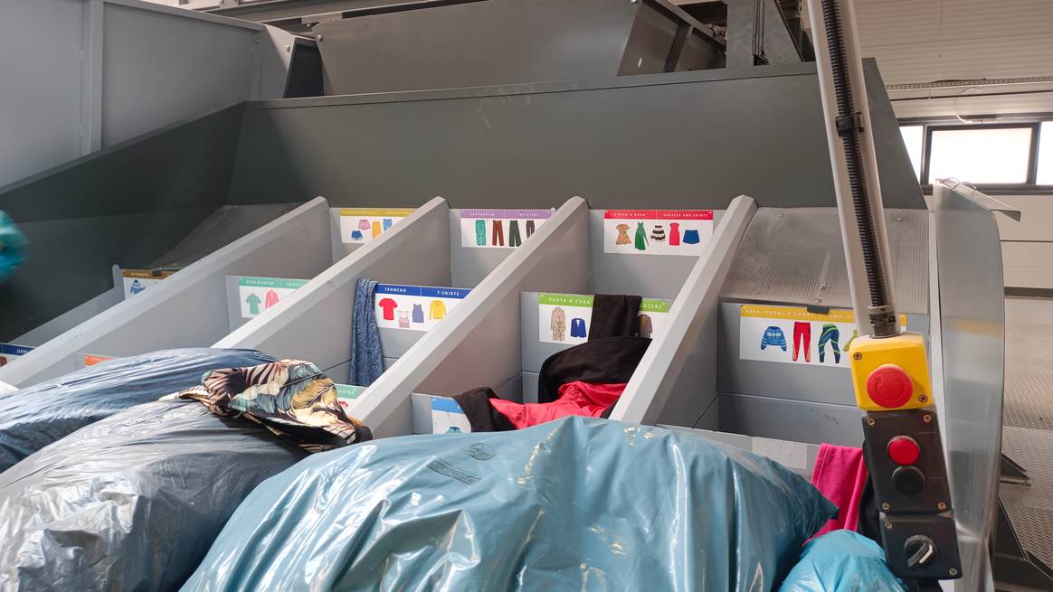 A primary sorting station.