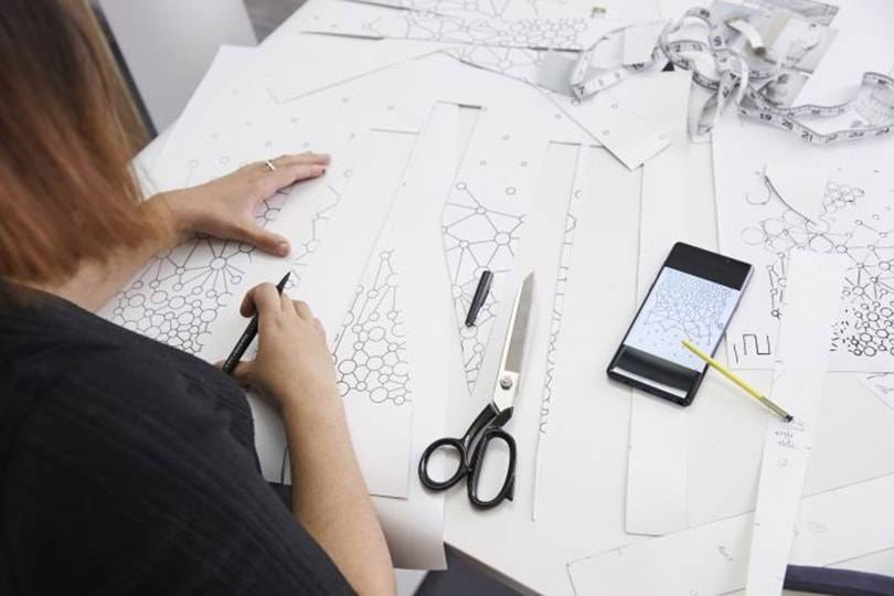 Mobil couture: cоздана первая в мире коллекция при помощи смартфона