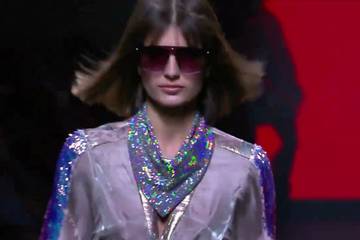 Vídeo: “Brilla para iluminar tu alrededor”, el mensaje de la propuesta FW22 de Custo Barcelona en la MBFWMadrid