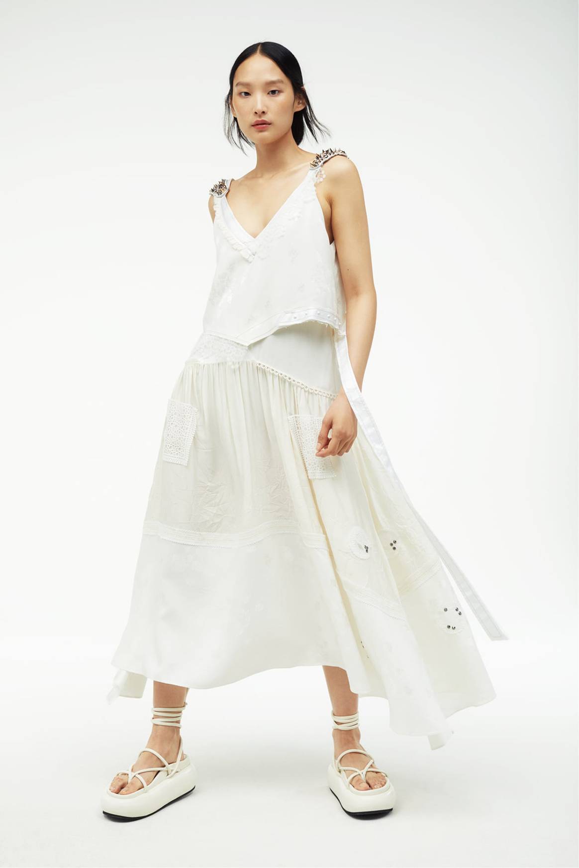 Photo Credits: Zara Atelier, Collection 02. Zara, página oficial.