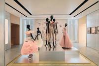 Dior presents its new exhibition at La Galerie Dior