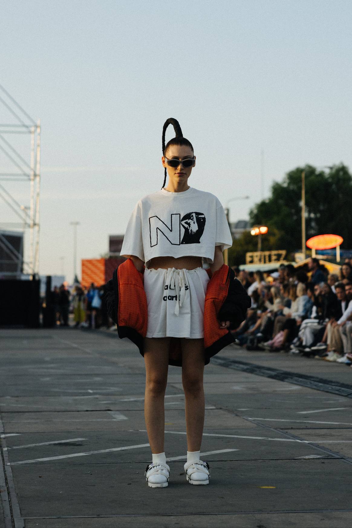 Kijken: de eerste ready-to-wear-collectie van No Art