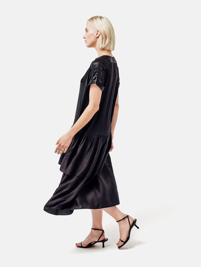 Avare - Lockeres Kurzarmkleid | Helene Galwas